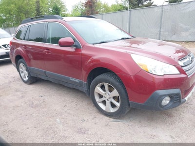 SUBARU OUTBACK 2013