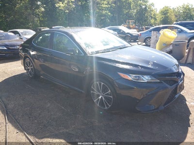 TOYOTA CAMRY 2020