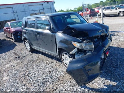 SCION XB 2011