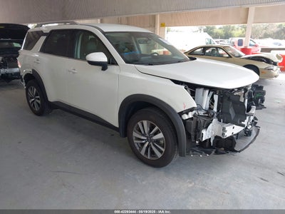 NISSAN PATHFINDER 2024
