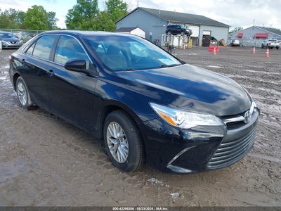 TOYOTA CAMRY 2016