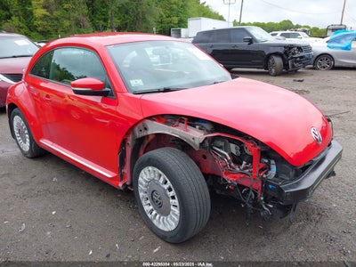 VOLKSWAGEN BEETLE 2014