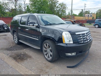 CADILLAC ESCALADE ESV 2011