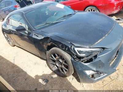 SCION FR-S 2013