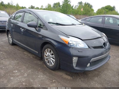 TOYOTA PRIUS PLUG-IN 2012