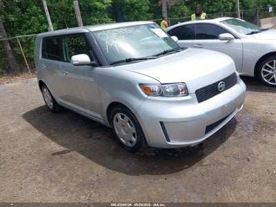 SCION XB 2010