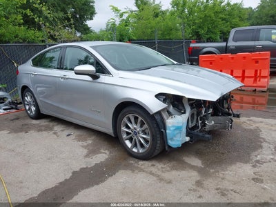 FORD FUSION HYBRID 2017