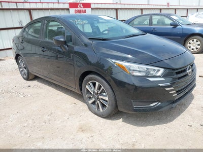 NISSAN VERSA 2025
