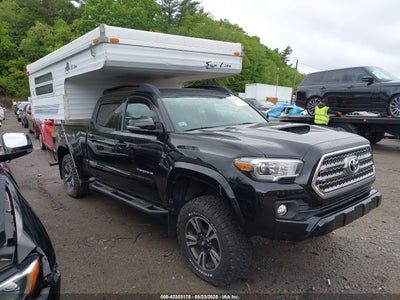 TOYOTA TACOMA 2017