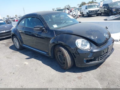 VOLKSWAGEN BEETLE 2014