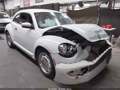 VOLKSWAGEN BEETLE 2016