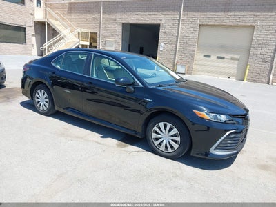 TOYOTA CAMRY 2021