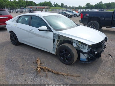 HYUNDAI ELANTRA 2022
