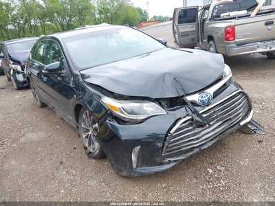 TOYOTA AVALON HYBRID 2018