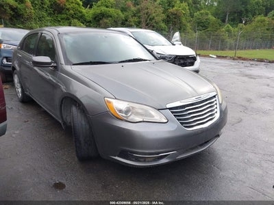 CHRYSLER 200 2012