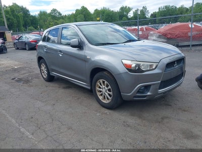 MITSUBISHI OUTLANDER SPORT 2011