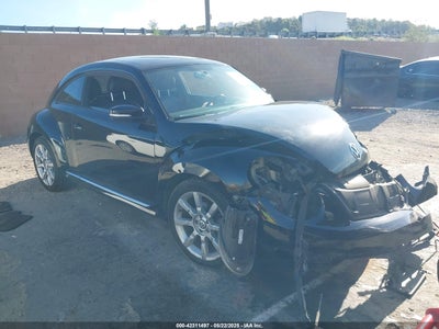 VOLKSWAGEN BEETLE 2012