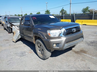 TOYOTA TACOMA 2015
