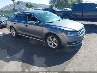 VOLKSWAGEN PASSAT 2013