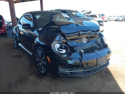 VOLKSWAGEN BEETLE 2012