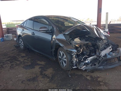 TOYOTA PRIUS PRIME 2017