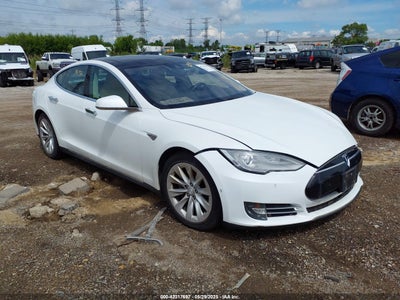 TESLA MODEL S 2015