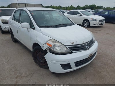 NISSAN VERSA 2011