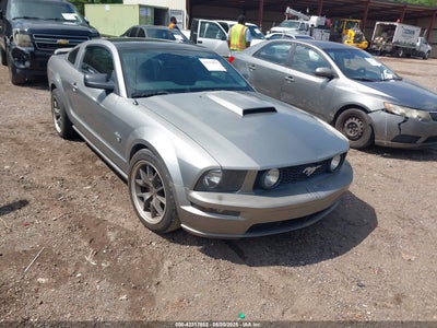 FORD MUSTANG 2009