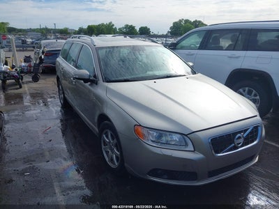 VOLVO V70 2010