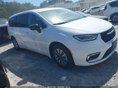 CHRYSLER PACIFICA HYBRID 2024