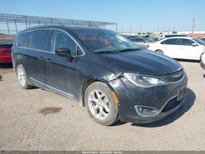 CHRYSLER PACIFICA 2017