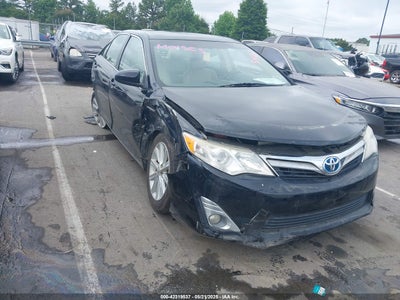 TOYOTA CAMRY HYBRID 2012