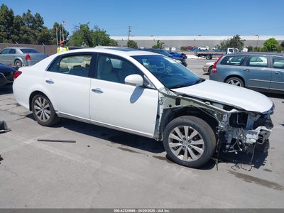 TOYOTA AVALON 2012