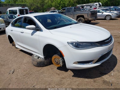 CHRYSLER 200 2015