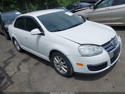 VOLKSWAGEN JETTA 2010