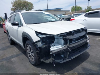 SUBARU OUTBACK 2025