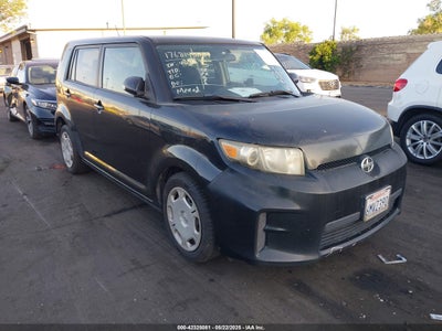 SCION XB 2011