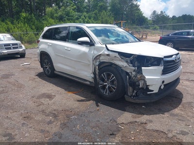 TOYOTA HIGHLANDER 2016