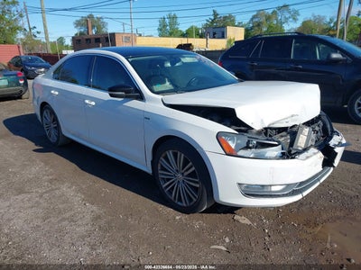 VOLKSWAGEN PASSAT 2015