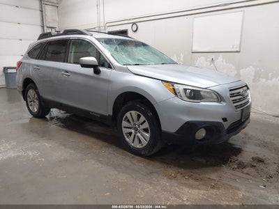 SUBARU OUTBACK 2015