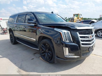 CADILLAC ESCALADE ESV 2017