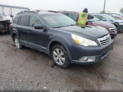 SUBARU OUTBACK 2010