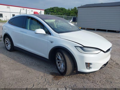 TESLA MODEL X 2016