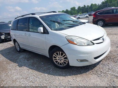 TOYOTA SIENNA 2008