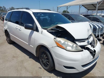 TOYOTA SIENNA 2008