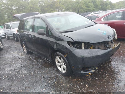 TOYOTA SIENNA 2014