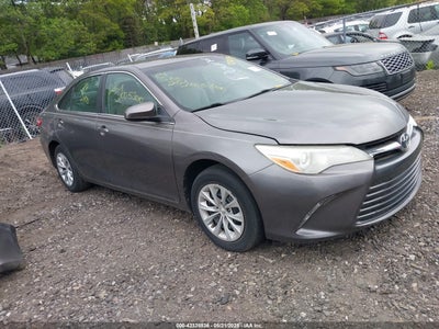TOYOTA CAMRY 2015