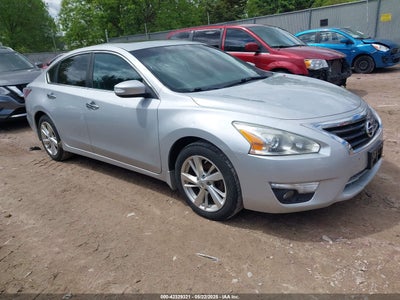 NISSAN ALTIMA 2015