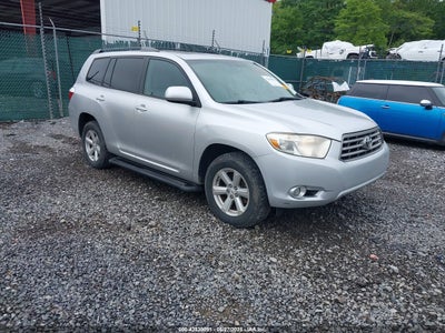 TOYOTA HIGHLANDER 2010
