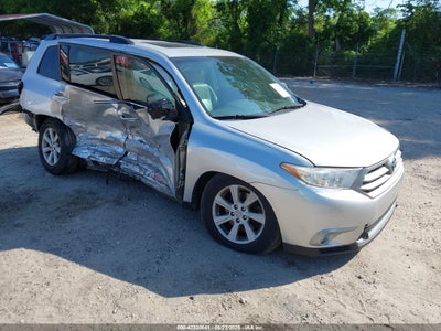 TOYOTA HIGHLANDER 2013